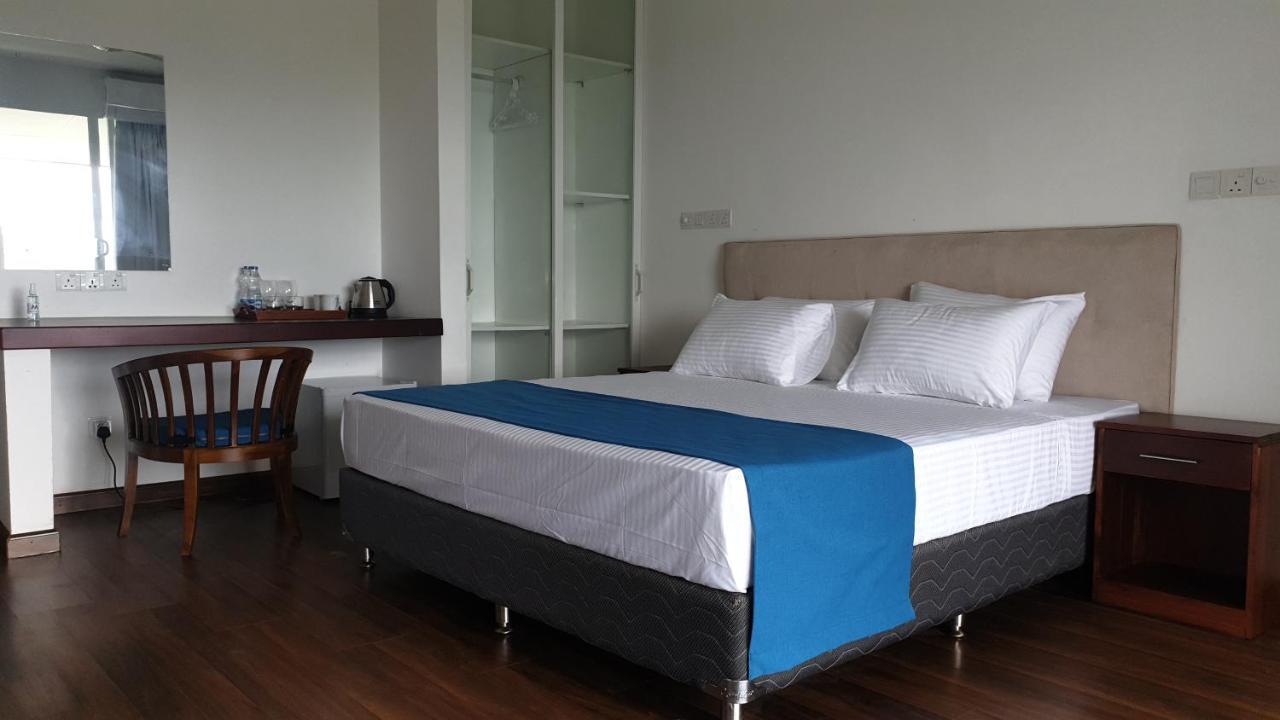 The Mountbatten Hotel Kandy Eksteriør bilde